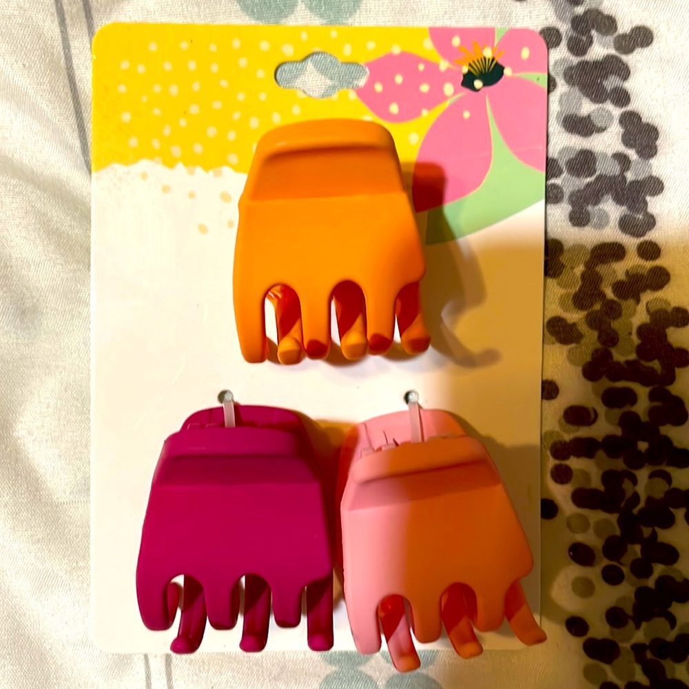 3 Adorable Hair Clips